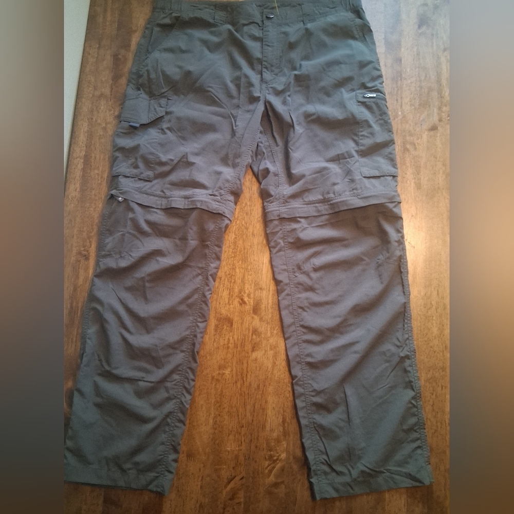 Columbia Green Convertible Cargo Pants 38x32